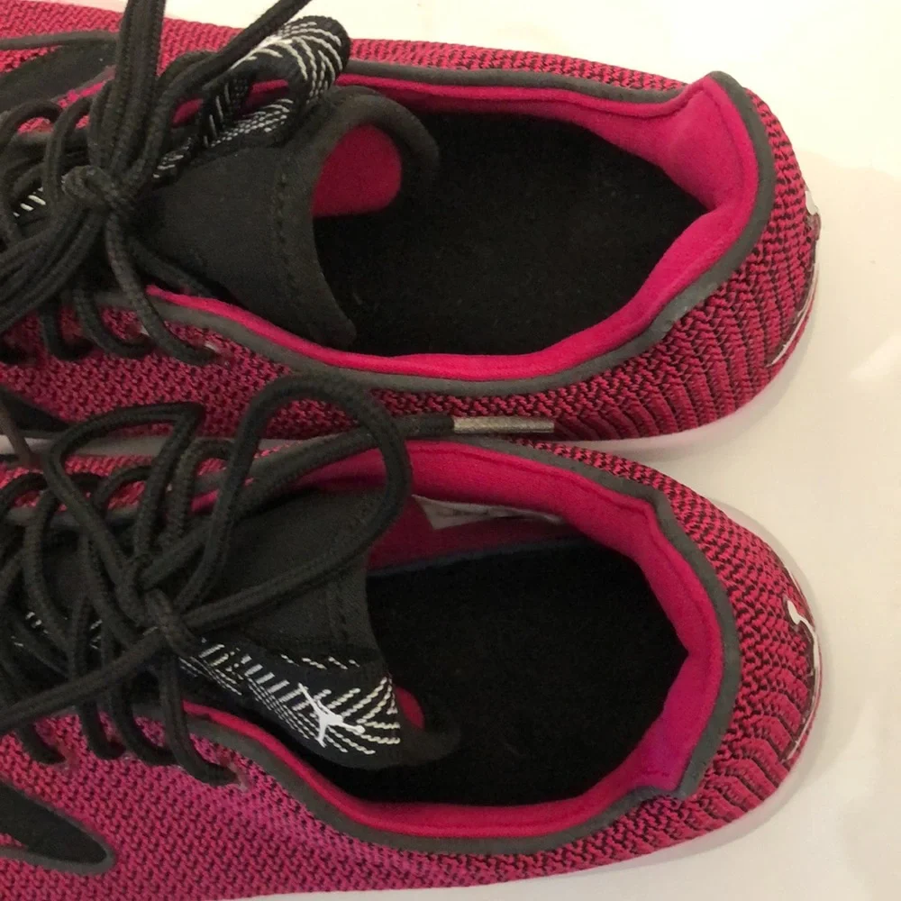 NIKE JORDAN ECLIPSE FUCHSIA TRAINERS RUNNING SNEAKERS MENS SIZE 8Y